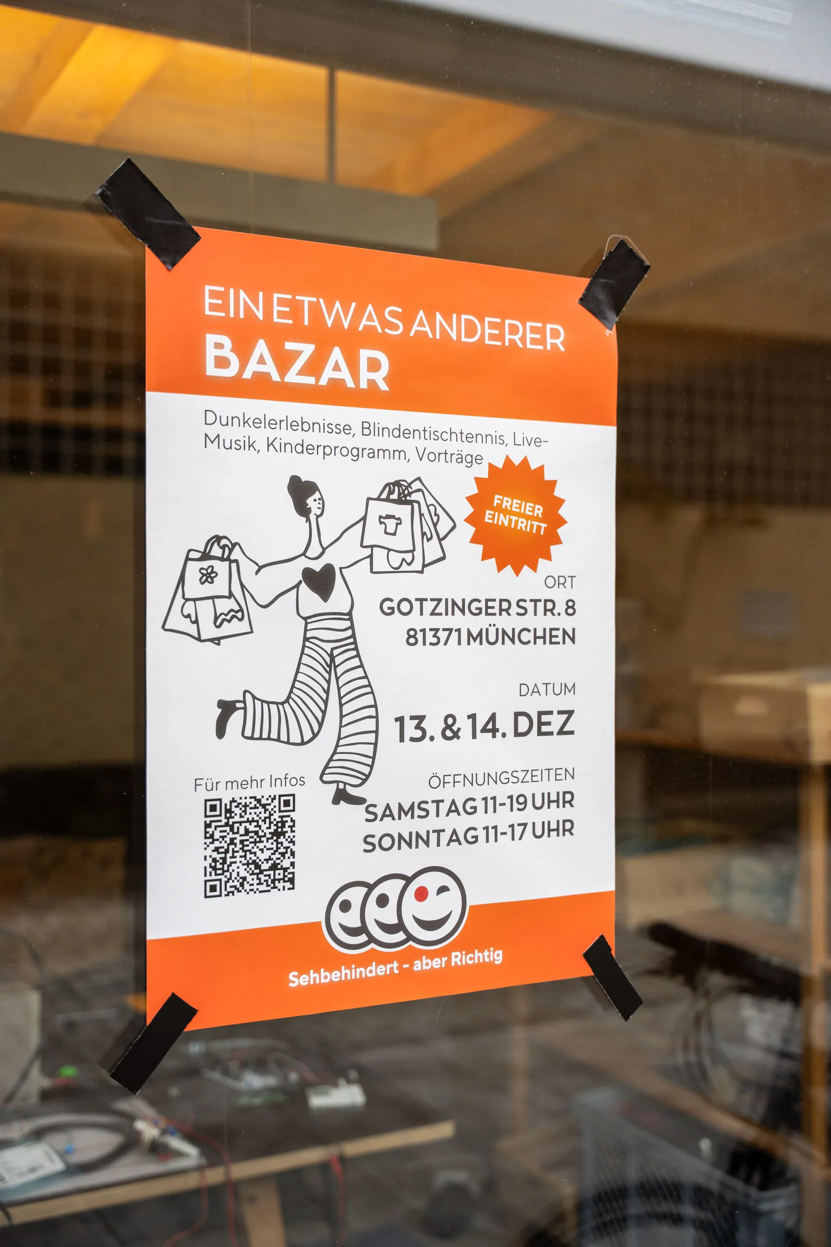 Poster for the secondhand bazaar held by Sehbehindert – aber Richtig e. V. in Munich: "Ein etwas anderer Bazar", 13 & 14 December, Gotzinger Str. 8, with dark experiences, blind table tennis, live music and a children’s programme.